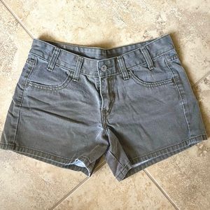 Levi’s - Jean Shorts - Size 3